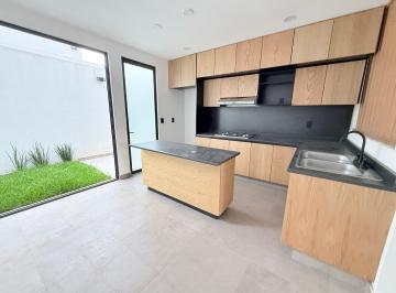 Casa de 2 habitaciones, Morelia · Casa en Miralta en Coto Privado