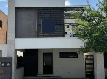 Casa de 3 habitaciones, Apodaca · Casa en Renta en Apodaca