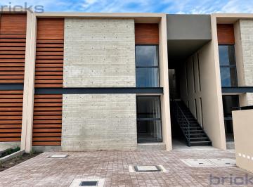 Departamento · 83m² · 2 Recámaras · 1 Estacionamiento · Departamento en Renta en Acento Zákia – Planta Baja con Patio | Pet Friendly