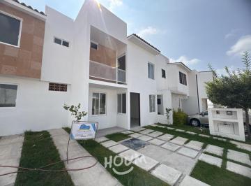 Casa · 80m² · 3 Recámaras · 1 Estacionamiento · Casa en Real Solare con 3 Recámaras, Id:.