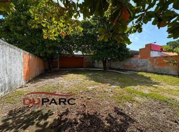 61d08ea3d18bbee0642faf99bef6cd0826320f3396d094b73ad81e4d1c6dbf22 · Terreno en Venta 450 m² + Oficinas Av Edzna