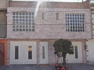 Casa de 4 habitaciones, Nezahualcóyotl · Compra Venta Tradicional / No Es Remate / Entrega Inmediata Ñires 121, Colonia La Perla, Nezahualco