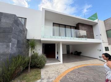 Casa de 4 habitaciones, Xalapa · Casa en Renta en Residencial Montecristo