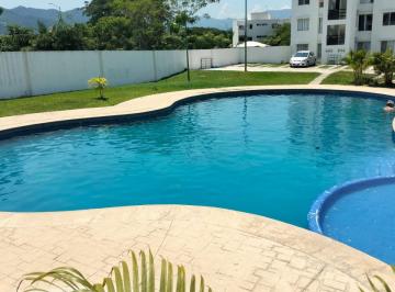 Casa en condominio de 2 habitaciones, Puerto Vallarta · En Planta Baja en Coto con Alberca, Depto en Renta