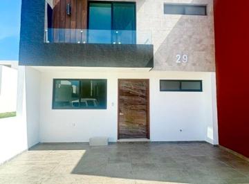 Casa de 3 habitaciones, Puebla · Moderna Casa en Venta en La Cementera
