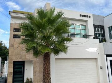 Casa de 4 habitaciones, Culiacán · Casa en Renta en Desarrollo Urbano 3 Ríos