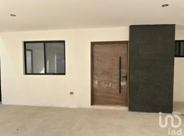 Casa de 3 habitaciones, Torreón · Casa en Venta en Zona Viñedos en Torreón Coah.