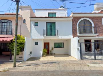Casa en condominio de 3 habitaciones, Zapopan · Casa en Venta en Condominio Los Robles, Villas de Zapopan