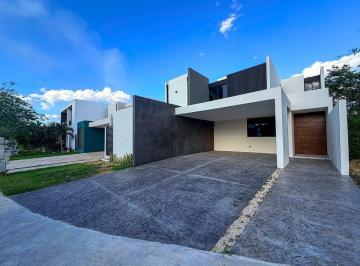 5156be4adb78a7604d99338e65e7299d724ef4b98d1be5fd0f8744934c06894e · Casa en Venta en Privada Parque Natura de 4 Habitaciones
