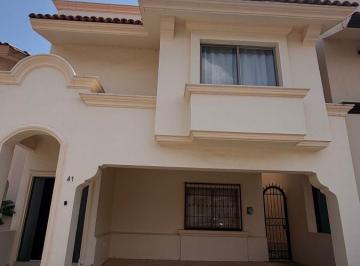 Casa de 3 habitaciones, Tlajomulco de Zúñiga · Casa en Renta en Villa California Tlajomulco