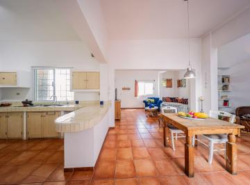 Casa de 2 habitaciones, La Paz · Casa en Venta con Alberca a 4 Cuadras del Malecón de La Paz, Baja California Sur