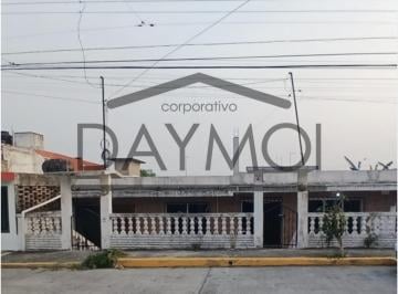 Casa de 1 habitación, Tuxpan · Casa en Calle Profesor Enrique C. Rebsamen #9, Alfonso Arroyo Flores, Tuxpan, Ver.