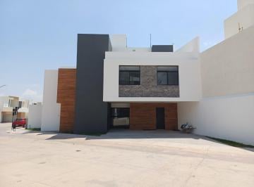 Foto 1 · Casa en Venta en Fraccionamiento Terragona, en Esquina
