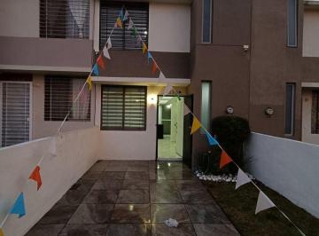 Casa de 2 habitaciones, Zapopan · Casa en Venta en Tréboles Residencial, Zapopan, Jalisco