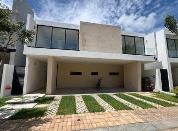 53434a5c30f67db967284b849f652b31aa070cbc03d6a46d822785f047d6b321 · Casa en Privada Diseño Moderno en Soluna Merida Yucatan