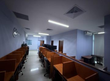 Oficina · 220m² · 3 Recámaras · 1 Estacionamiento · Oficina en Granada