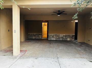Casa · 3 Recámaras · 2 Estacionamientos · Casa en Rincon de La Moraleja