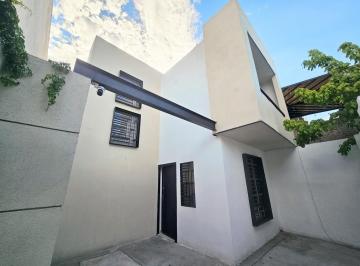 Casa · 105m² · 3 Recámaras · 1 Estacionamiento · Venta de Casa en Saltillo Las Maravillas Recámara Abajo