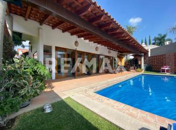 Casa · 542m² · 4 Recámaras · 1 Estacionamiento · Casa en Venta en Lomas de Cocoyoc