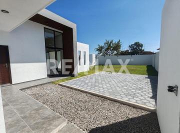 Casa · 300m² · 3 Recámaras · 2 Estacionamientos · Casa en Venta en Morelos, Paraiso Tlahuica, Ayala