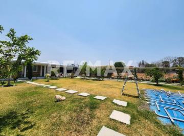 Casa · 1000m² · 3 Recámaras · 8 Estacionamientos · Casa en Venta en Morelos, Fraccionamiento Paraíso Tlahuica