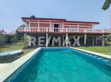 Casa · 641m² · 3 Recámaras · 3 Estacionamientos · Casa en Venta en Morelos, Altos de Oaxtepec, Yautepec