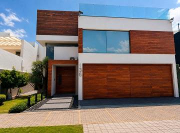 Casa de 4 habitaciones, San Andrés Cholula · Lujosa Residencia en Venta en Lomas de Angelópolis | Cluster 777 | Alberca, Sauna, 4 Niveles