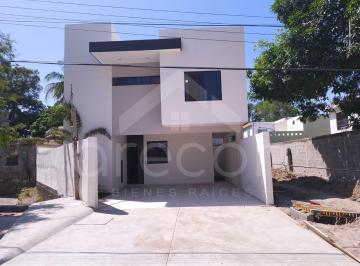 Casa · 94m² · 3 Recámaras · 2 Estacionamientos · Casa Nueva en Venta Col. Vicente Guerrero, Madero