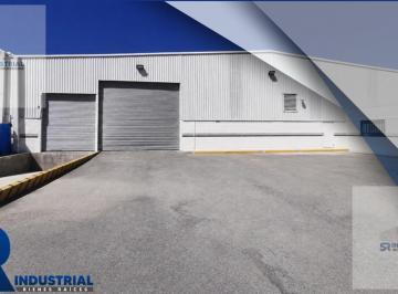 Bodega comercial · 1400m² · 8 Estacionamientos · Bodega en Renta en Ramos Arizpe