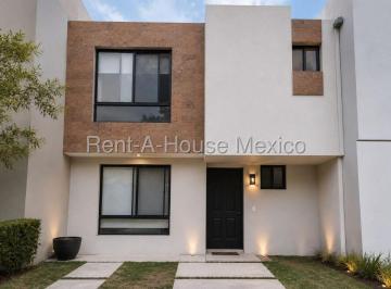 Casa en condominio de 3 habitaciones, El Marqués · Casa en Venta Rincones del Marqués | 3 Recámaras | Sala Tv | Amenidades