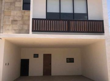 Casa · 110m² · 3 Recámaras · Casa en Pueblo Komchen
