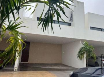 Casa · 132m² · 2 Recámaras · 2 Estacionamientos · Casa en Temozón Norte