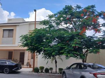 Casa · 180m² · 3 Recámaras · 3 Estacionamientos · Casa en Venta en Las Lomas Sector Privadas, García, Nuevo León, Dominio Cumbres
