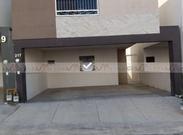 Casa · 152m² · 3 Recámaras · 2 Estacionamientos · Casa en Renta en Cumbres Calzadas