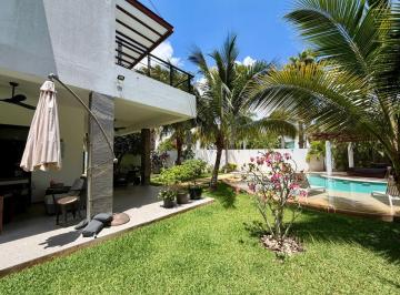 Casa en condominio de 5 habitaciones, Benito Juárez · Casa de 945 m² con 5 Recámaras en Venta en Residencial Villa Magna Cancún
