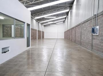 Bodega comercial , Tlalnepantla de Baz · Bodega de 380 m, Uso Industrial Entrada Para Trailer a Media Cuadra Mario Colin
