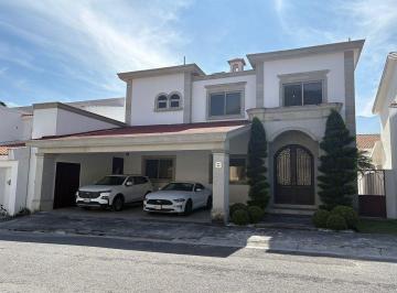 591f06d49e9a0012a4a103b2c408737dbebb0bfeb51766e8dbcecb02415d8fca · Casa en Venta en Sierra Alta 2do Sector