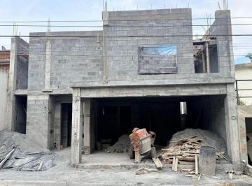 f69bd65bc6d6c38e44733412450de4dc8610f21ff44a59550565a455008b1444 · Casa en Venta en Colinas de San Jeronimo