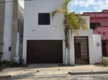 Casa de 3 habitaciones, Reynosa · - Casa en Venta En: "Las Fuentes Sección Aztlan" Entre "Fuente de Diana y Oriente Dos"