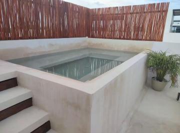 Casa de 3 habitaciones, Solidaridad · Renta Casa de 3 Recamaras 140 m² Equipada con Patio y Terraza con Alberca Privada