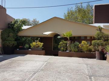 Casa de 6 habitaciones, Naucalpan de Juárez · Casa en Venta en Paseos del Bosque