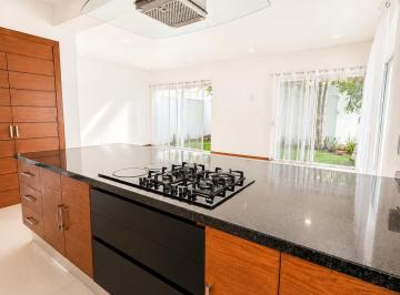 Casa de 3 habitaciones, Tlajomulco de Zúñiga · Casa en Renta en El Manantial