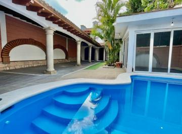 Casa de 4 habitaciones, Cuernavaca · Cuernavaca, Delicias Rento Casa Sola 4 Recamaras Alberca en Privada Cerca Averanda