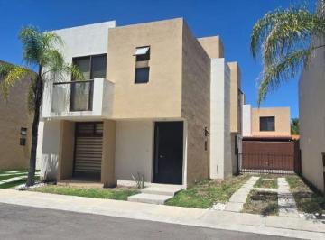 Casa en condominio de 3 habitaciones, Corregidora · Casa en Renta Puerta Real Corregidora
