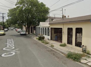 Casa de 2 habitaciones, Monterrey · Casa con Gran Potencial, Zona hermosa¡Invierte Hoy