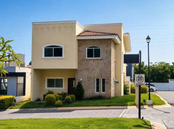 Casa en condominio de 3 habitaciones, Tlajomulco de Zúñiga · Casa en Venta //coto El Fuerte //casa Fuerte