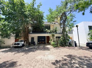 Casa de 4 habitaciones, Solidaridad · Hermosa Casa con Cenote Privado en Bosques de Bambú, Playa del Carmen