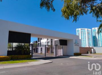 Casa · 189m² · 3 Recámaras · 2 Estacionamientos · Renta Casa en Condominio Pontevedra III Valle de Juriquilla Queretaro