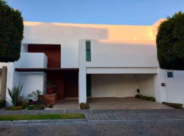 Casa en condominio de 4 habitaciones, San Andrés Cholula · Casa en Renta Cluster 999 Lomas de Angelopolis I