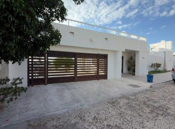 506128ae65df85b6ca9ef3da1c06674f9053afb338819ece4e97c3ea1424154c · Casa Paseos del Cortez, La Paz B. C. s.